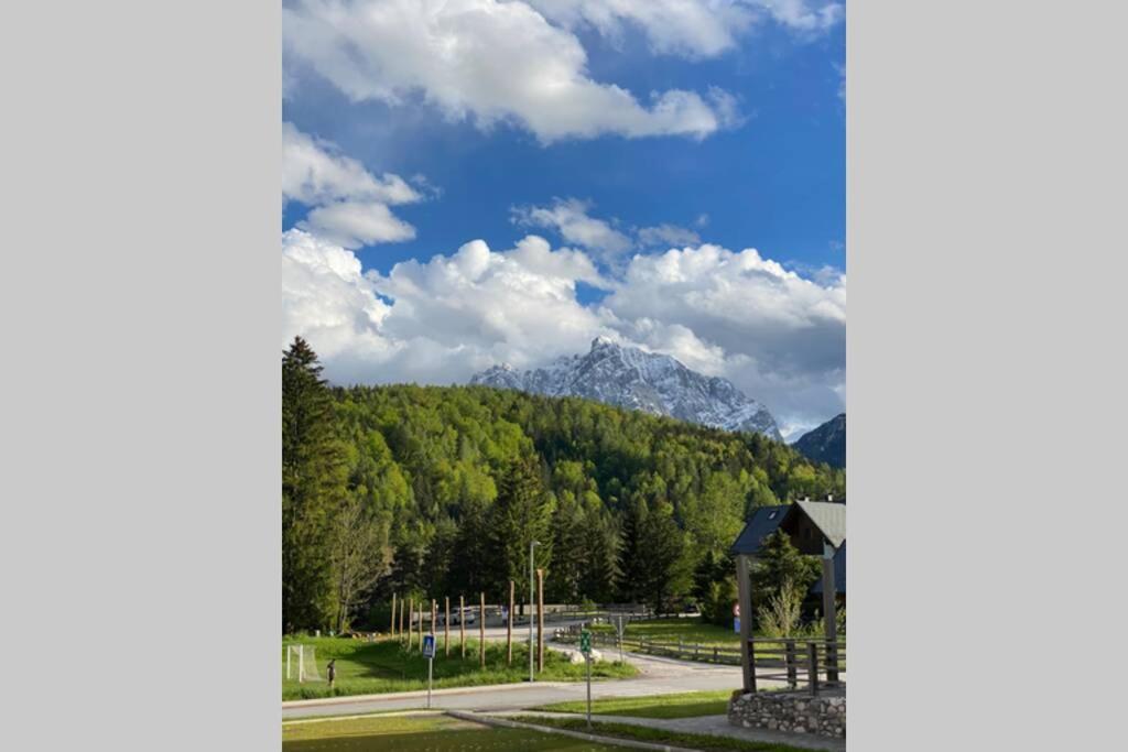 Apartma Rozi Apartamento Kranjska Gora Exterior foto